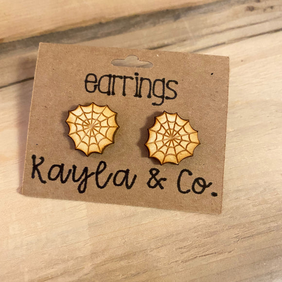 Wooden Spiderweb Studs